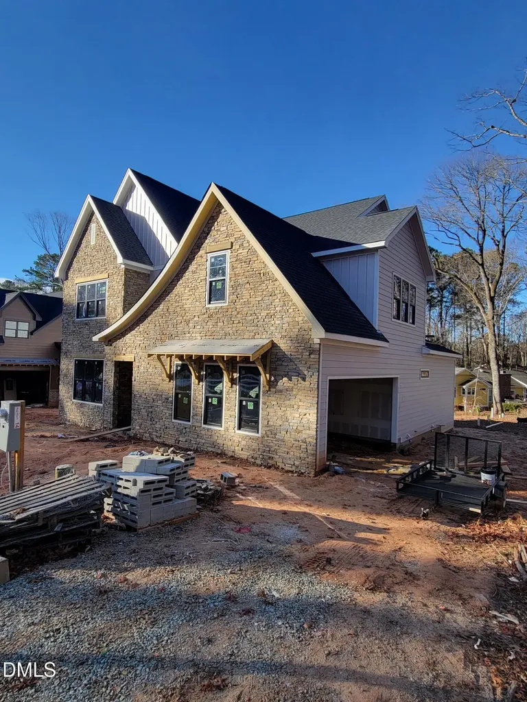8721 Little Deer Lane Raleigh NC 27613