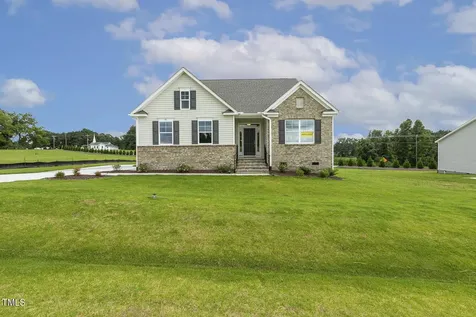 93 Ausban Rdg Lane Four Oaks NC 27524
