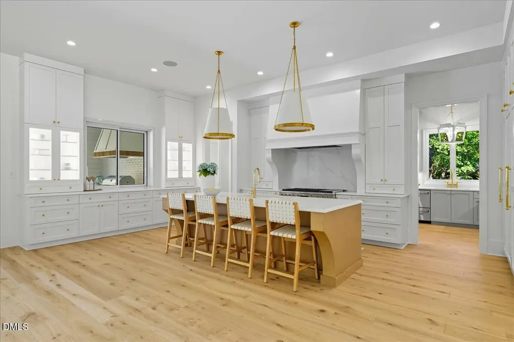 4305 Windsor Place Raleigh NC 27609
