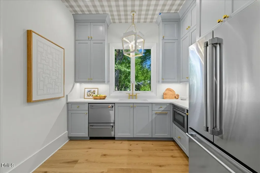 4305 Windsor Place Raleigh NC 27609
