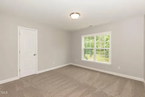 748 Rivers Edge Parkway Roanoke Rapids NC 27870
