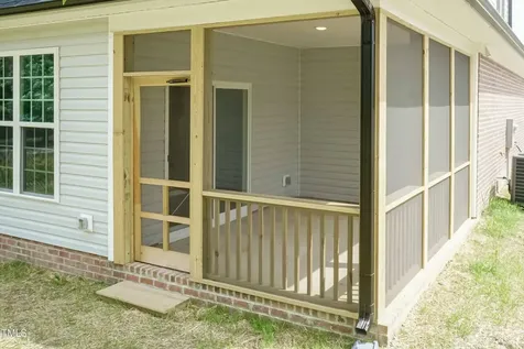 748 Rivers Edge Parkway Roanoke Rapids NC 27870