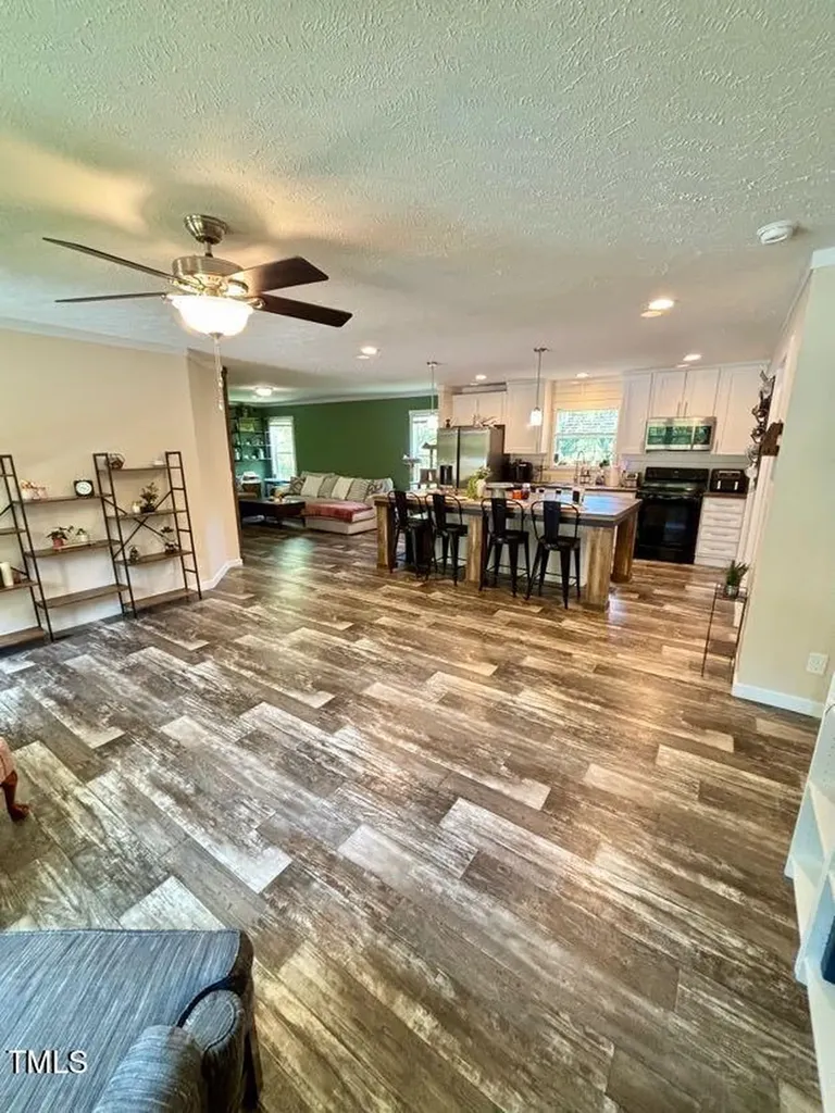 979 Natchez Trace Fuquay Varina NC 27526