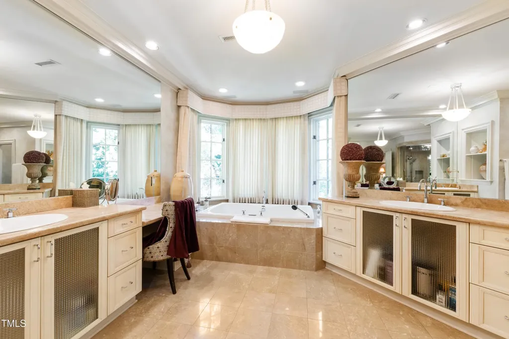 2658 Davis Street Raleigh NC 27608
