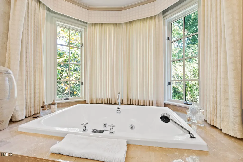 2658 Davis Street Raleigh NC 27608