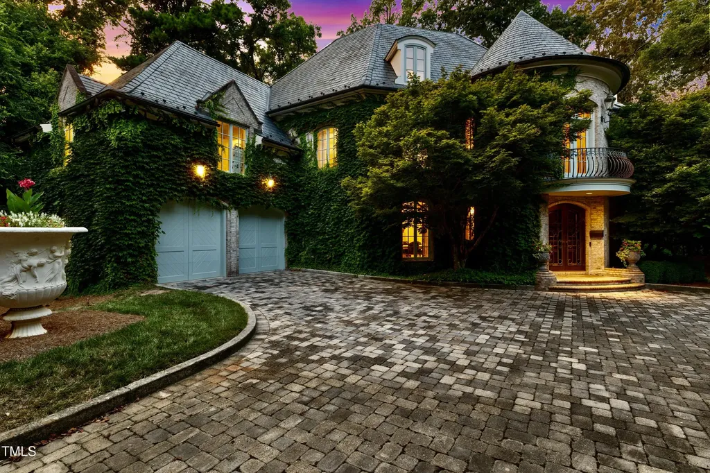 2658 Davis Street Raleigh NC 27608