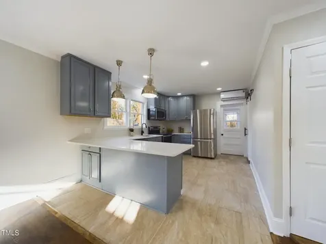 301 W Hill Avenue S Hillsborough NC 27278