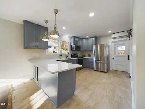 301 W Hill Avenue S Hillsborough NC 27278