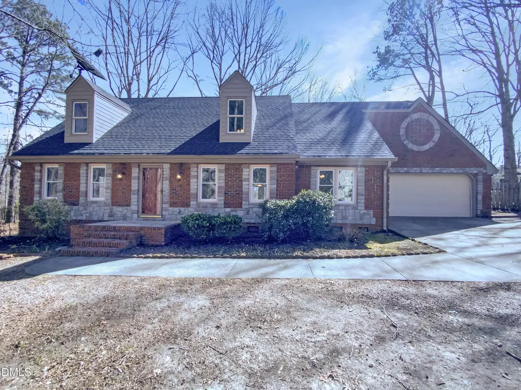 204 Colonial Drive Clayton NC 27527