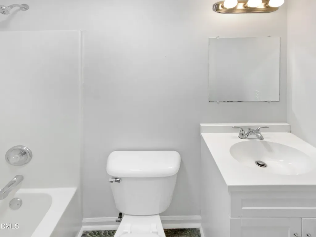 204 Colonial Drive Clayton NC 27527