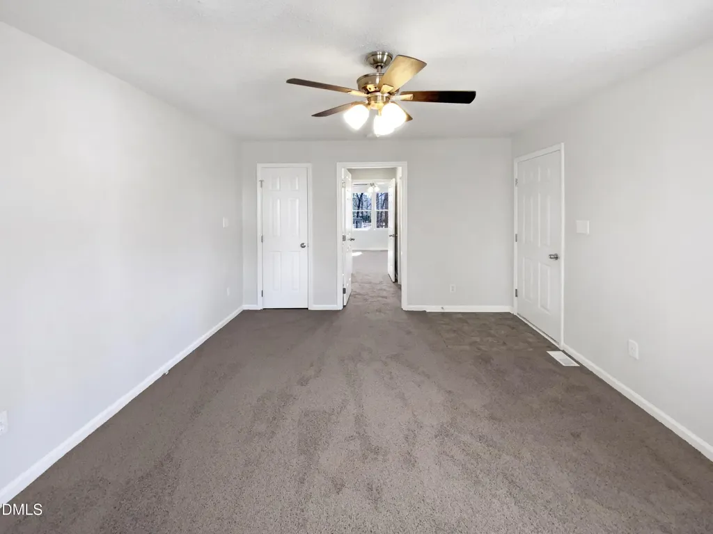 204 Colonial Drive Clayton NC 27527