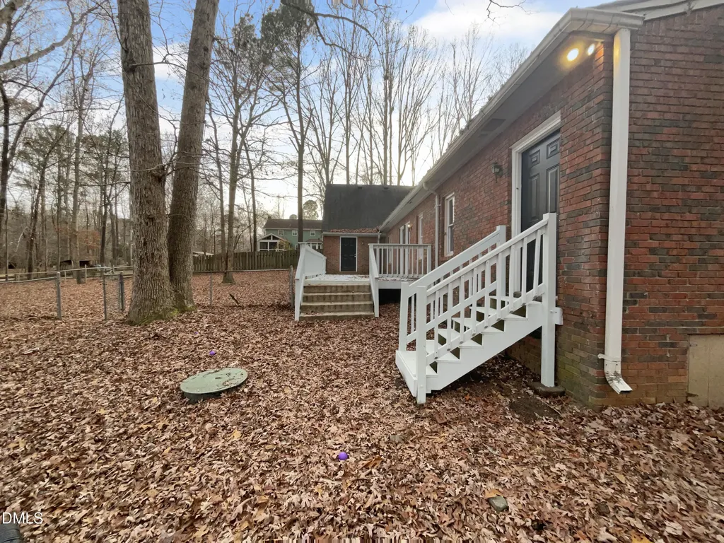 204 Colonial Drive Clayton NC 27527