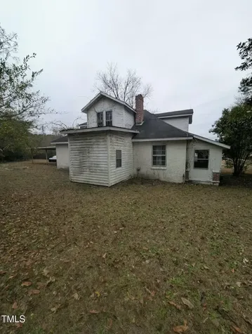 241 Oakdale Gin Road Raeford NC 28376