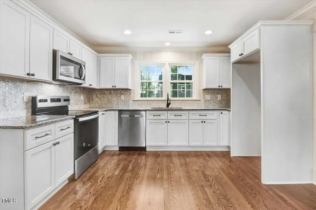 210 S General Lee Avenue Dunn NC 28334