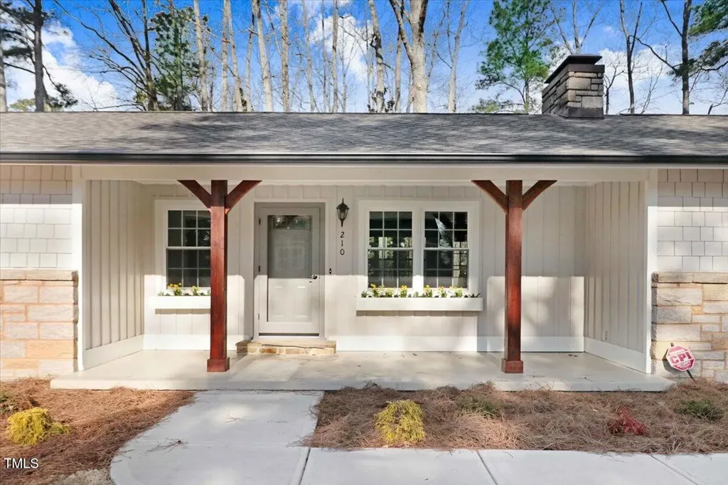 210 S General Lee Avenue Dunn NC 28334