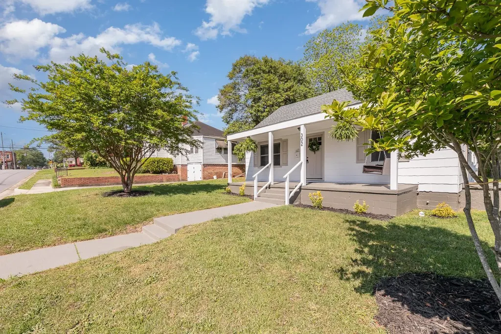 302 N Fayetteville Street Clayton NC 27520