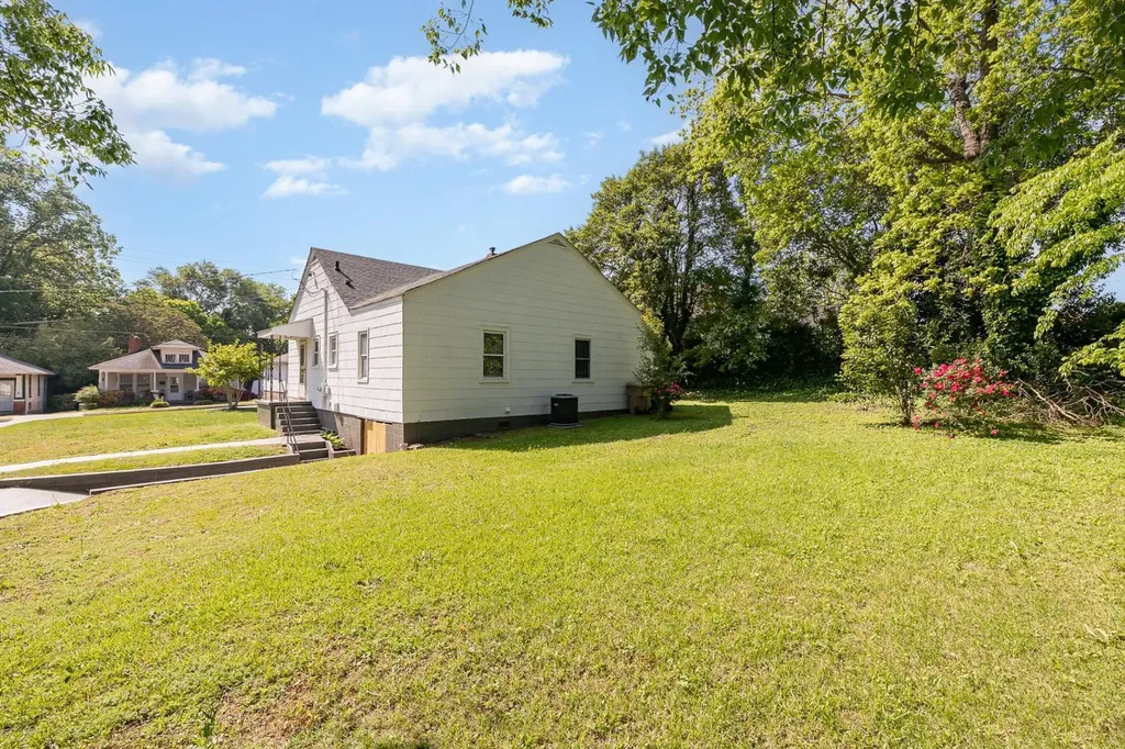 302 N Fayetteville Street Clayton NC 27520