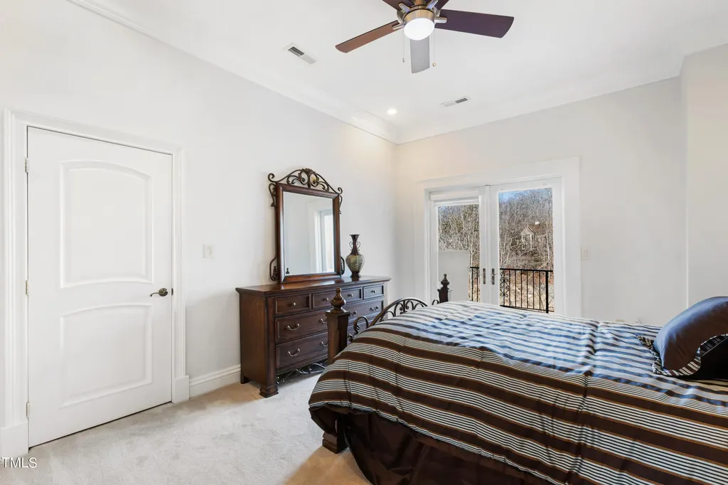 40002 Worth Chapel Hill NC 27517