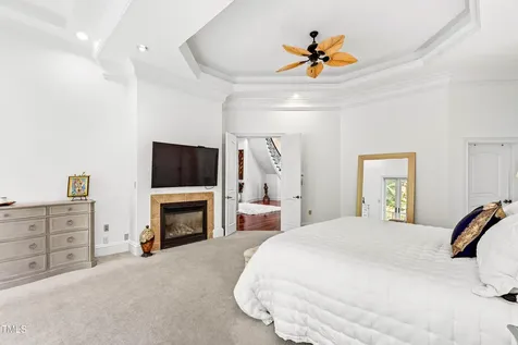40002 Worth Chapel Hill NC 27517