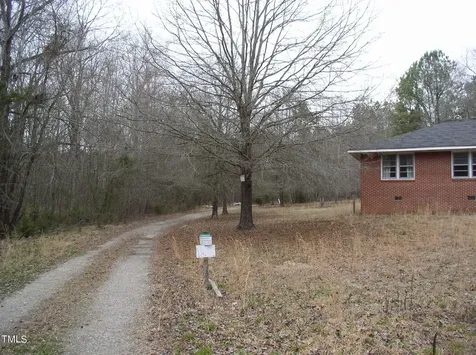 124 Virginia Dare Lane Henderson NC 27537