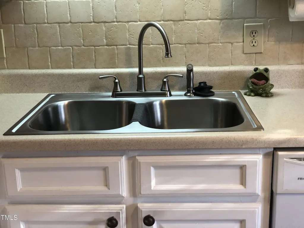 1375 Garden Crest Circle Raleigh NC 27609
