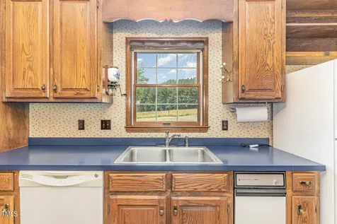 8450 Perry Road Graham NC 27253