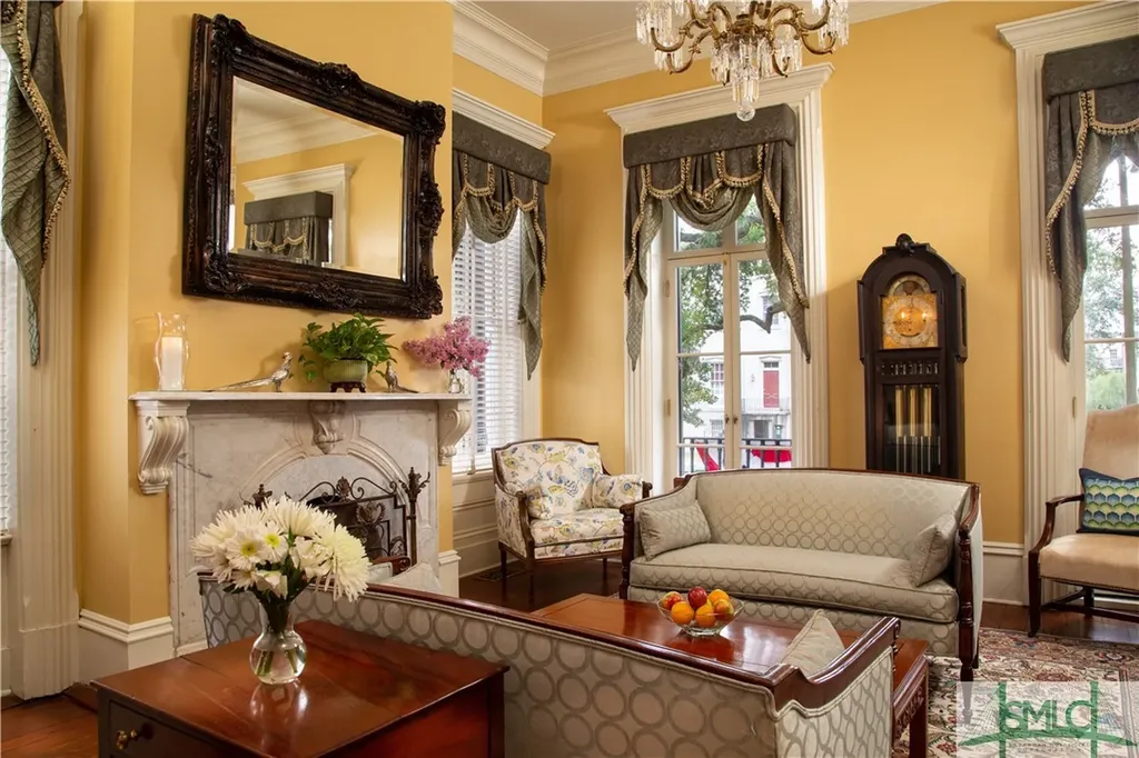 109 W Liberty Street Savannah GA 31401