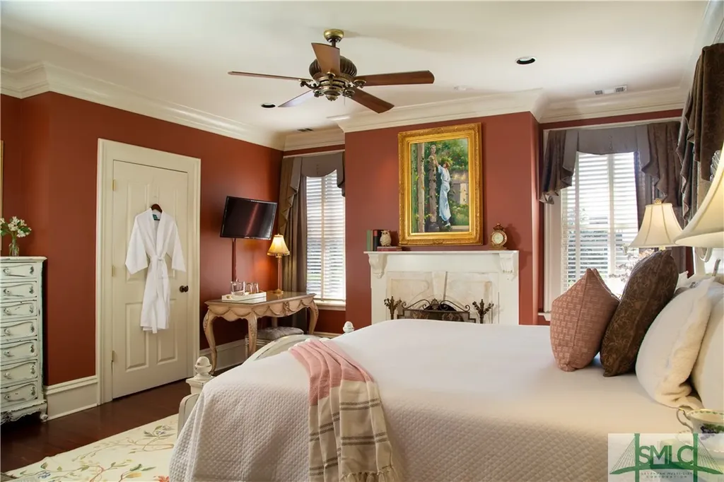 109 W Liberty Street Savannah GA 31401