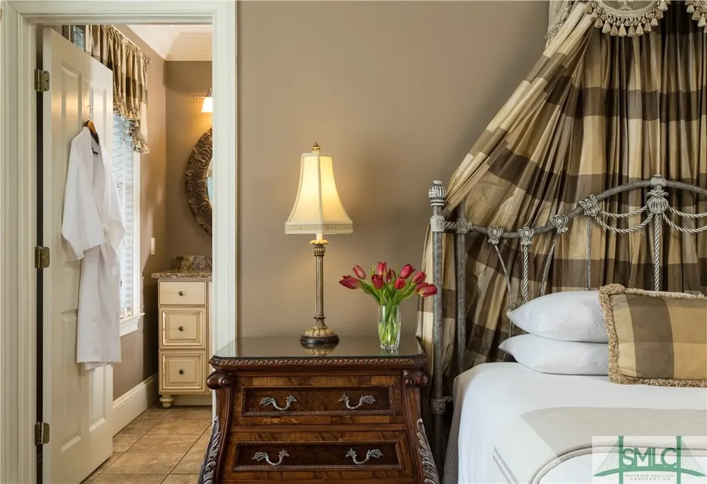 109 W Liberty Street Savannah GA 31401