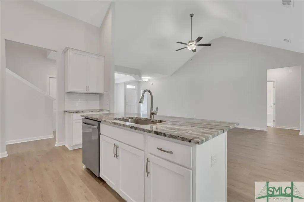 807 Highland Circle Richmond Hill GA 31324