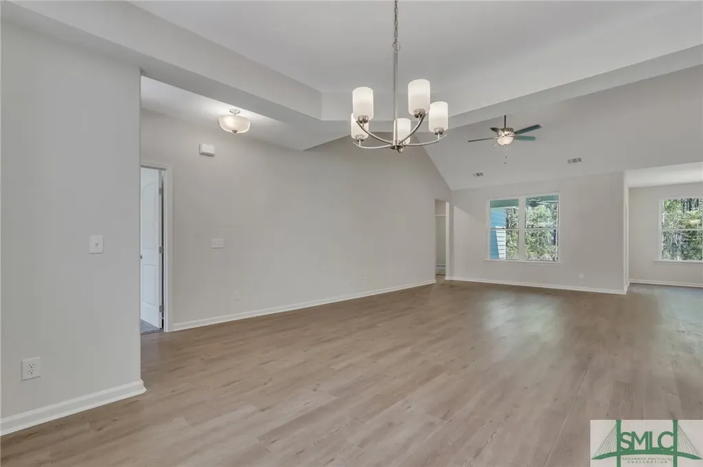 807 Highland Circle Richmond Hill GA 31324