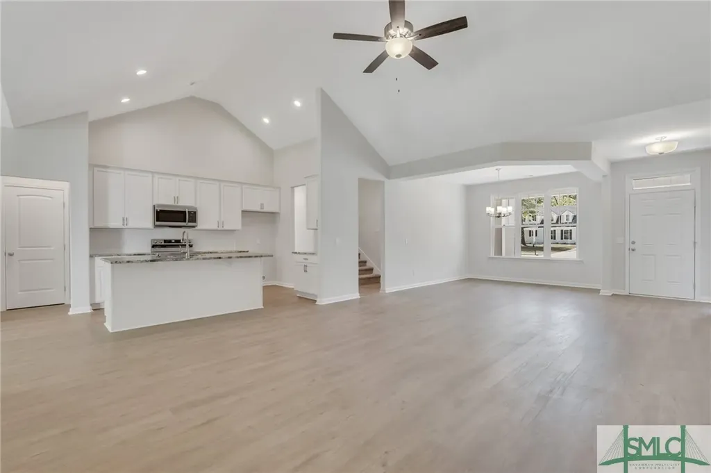 807 Highland Circle Richmond Hill GA 31324