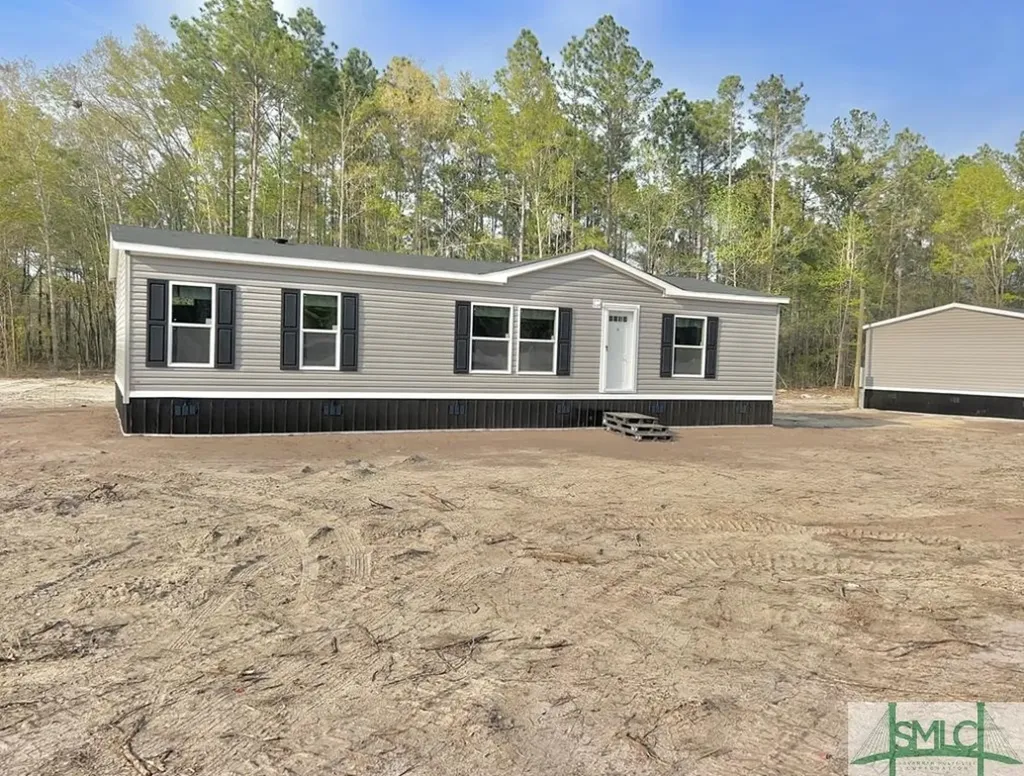 64 Hiram Ray Road Hinesville GA 31313