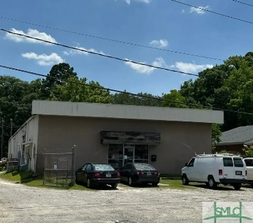 2015 Mills B Lane Boulevard Savannah GA 31405