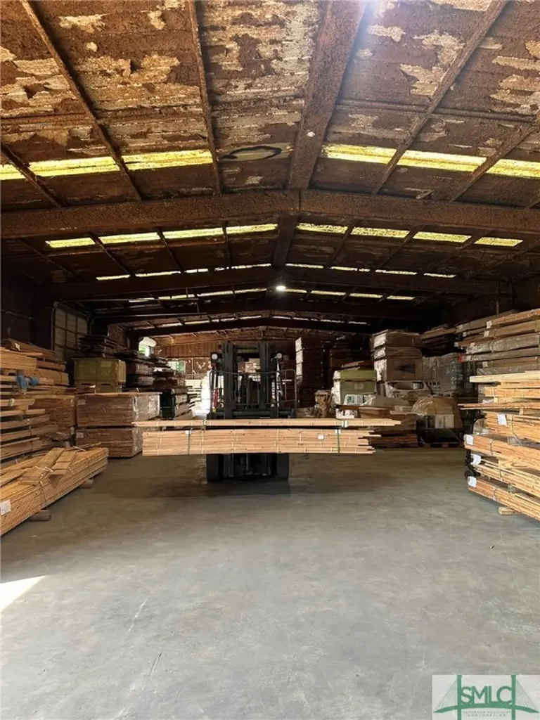 2015 Mills B Lane Boulevard Savannah GA 31405