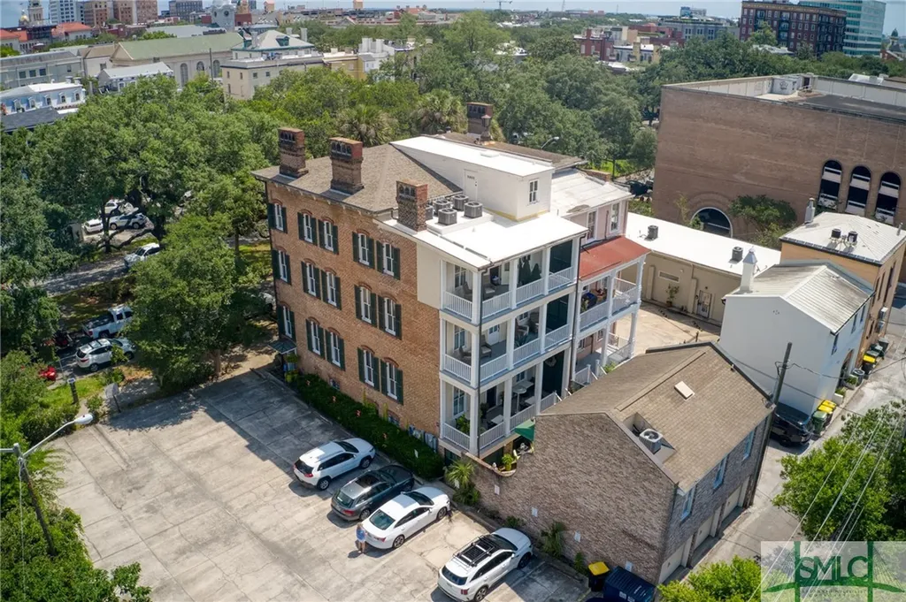 109 W Liberty Street Savannah GA 31401