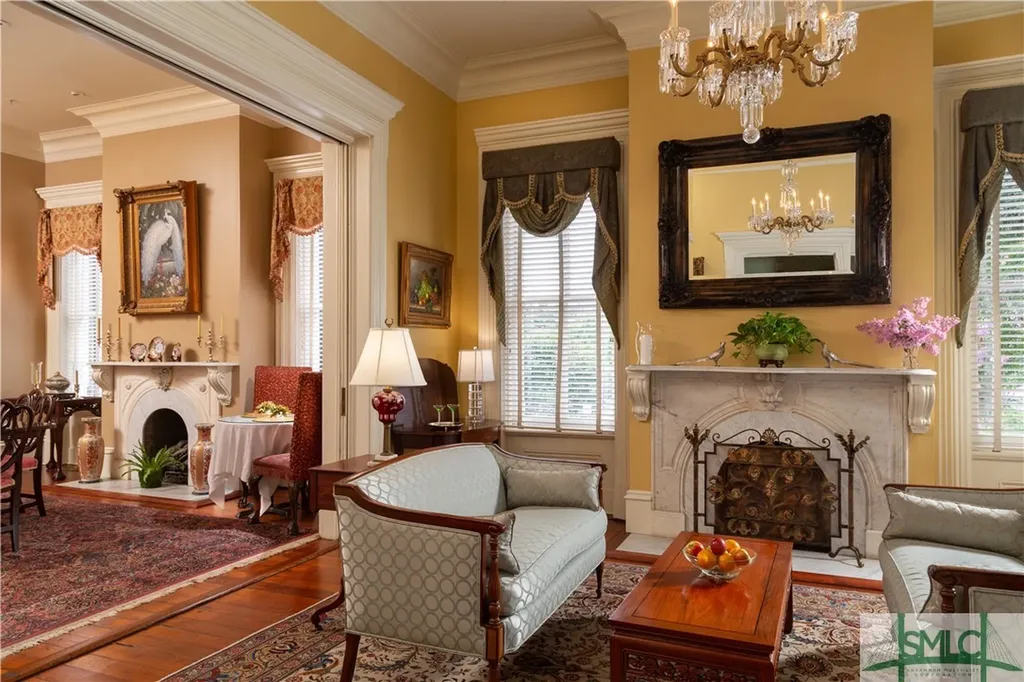 109 W Liberty Street Savannah GA 31401