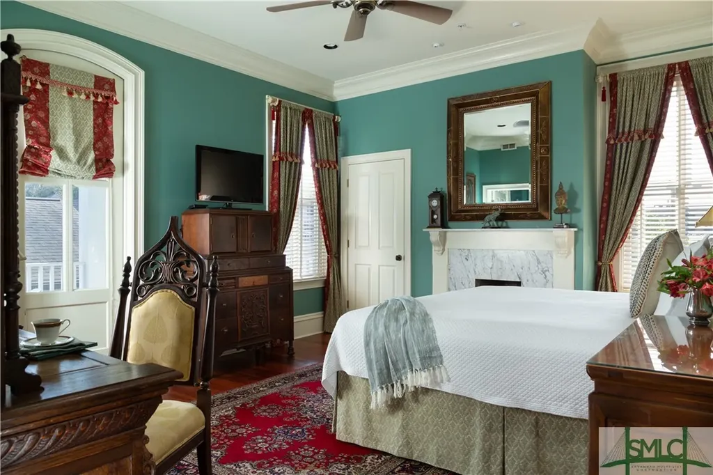 109 W Liberty Street Savannah GA 31401