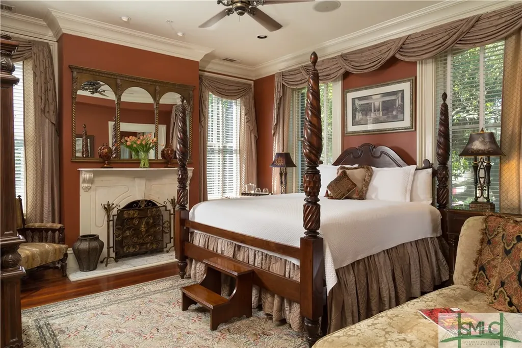 109 W Liberty Street Savannah GA 31401