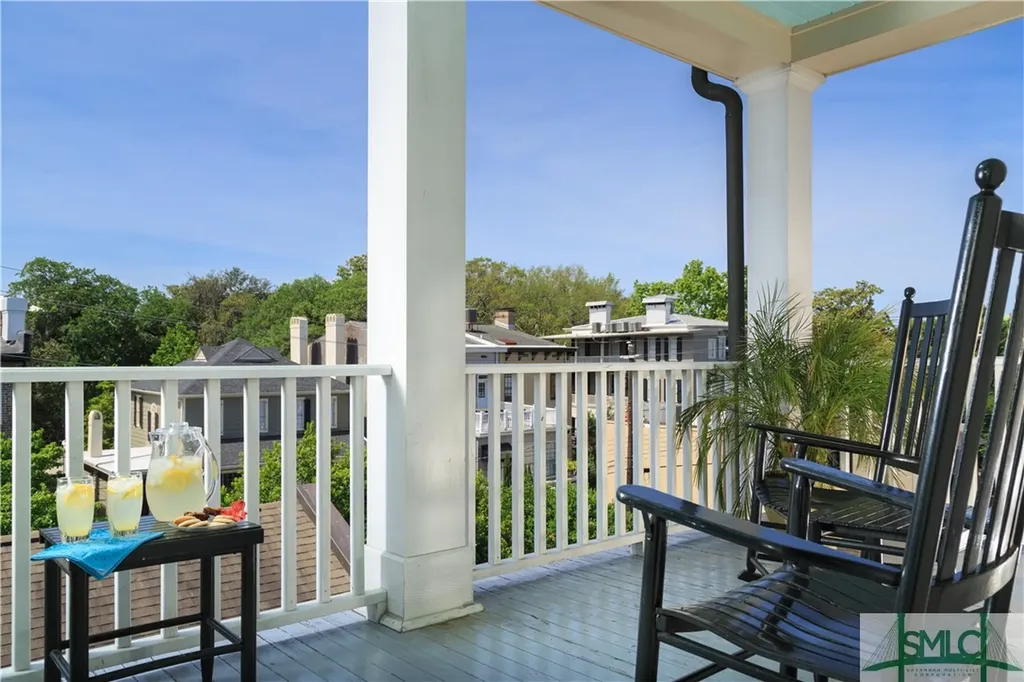 109 W Liberty Street Savannah GA 31401