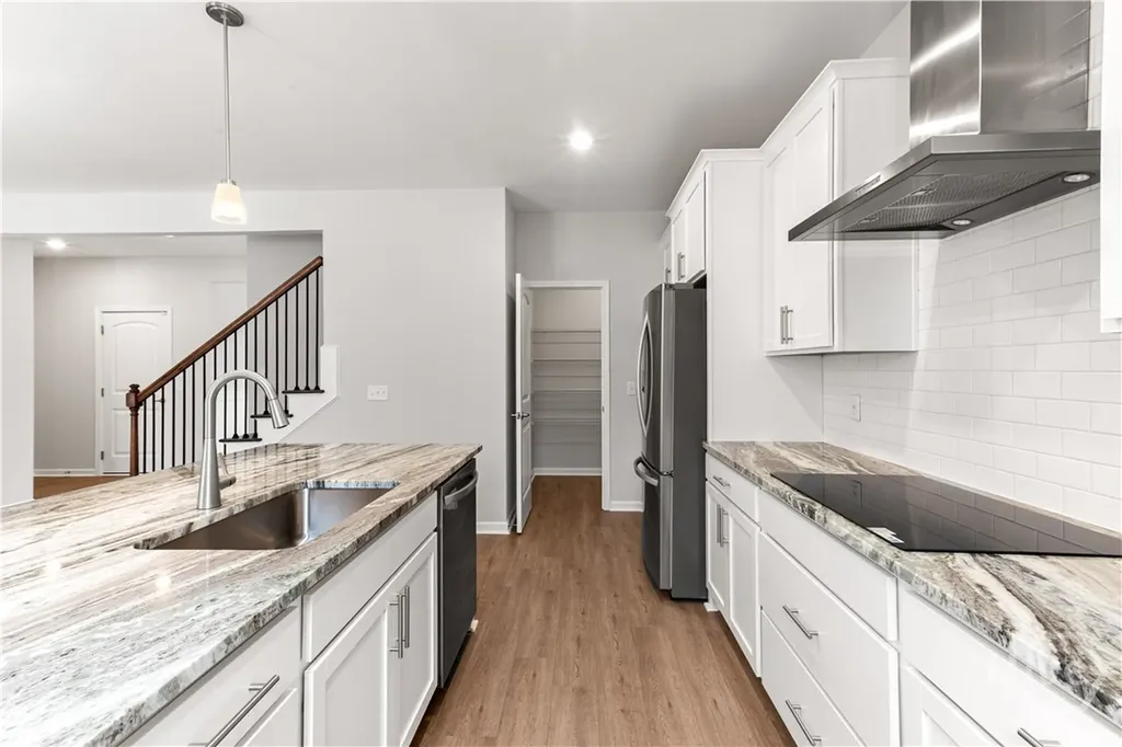 144 Como Drive Pooler GA 31322