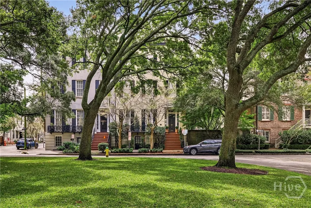 203 W Charlton Street Savannah GA 31401