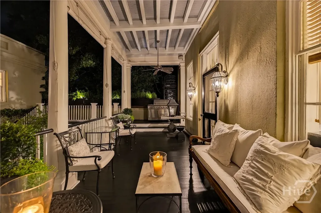 203 W Charlton Street Savannah GA 31401