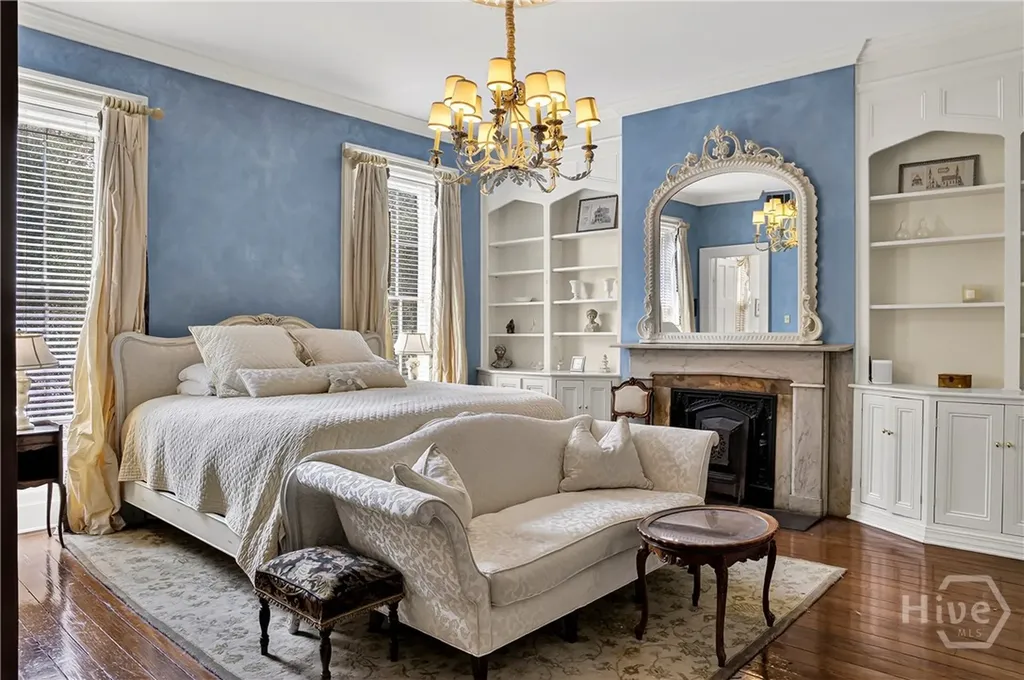 203 W Charlton Street Savannah GA 31401