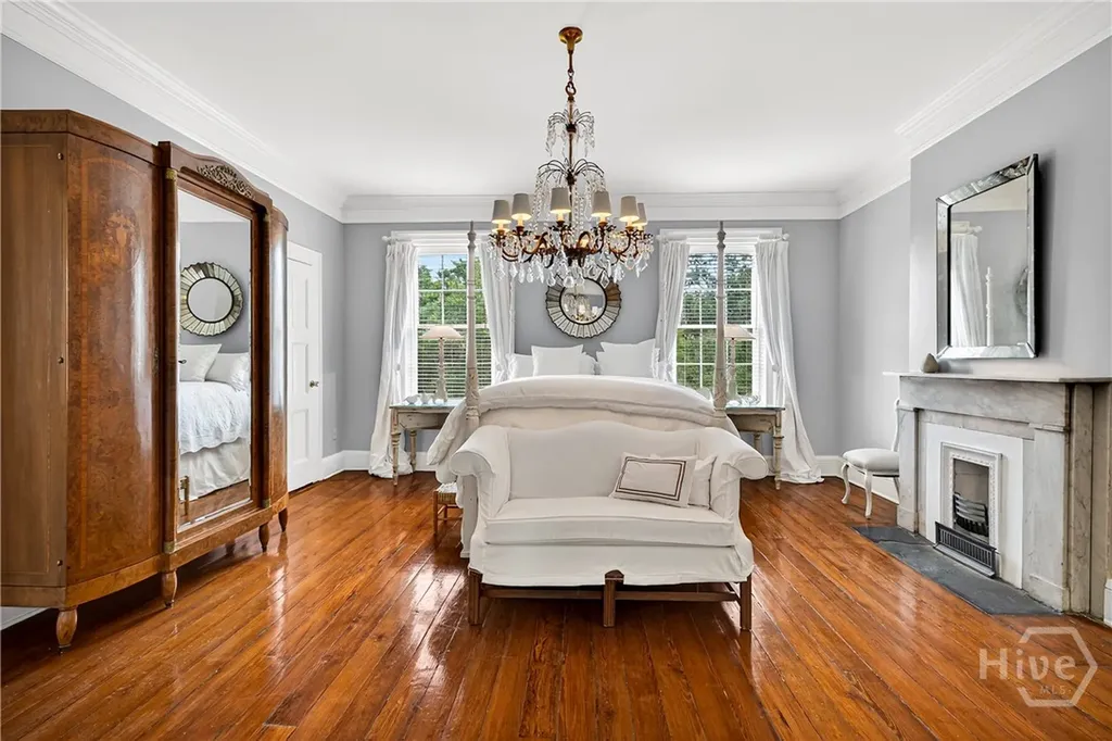 203 W Charlton Street Savannah GA 31401
