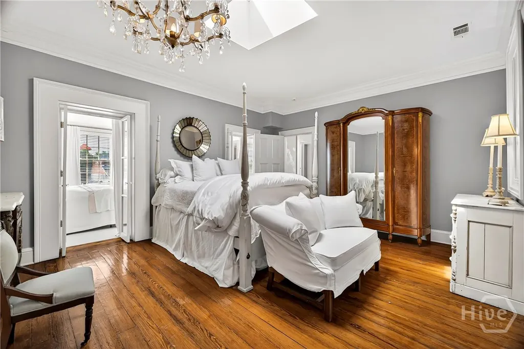 203 W Charlton Street Savannah GA 31401