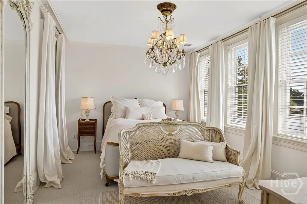 203 W Charlton Street Savannah GA 31401