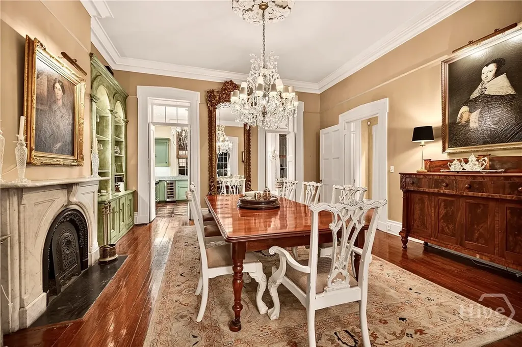 203 W Charlton Street Savannah GA 31401