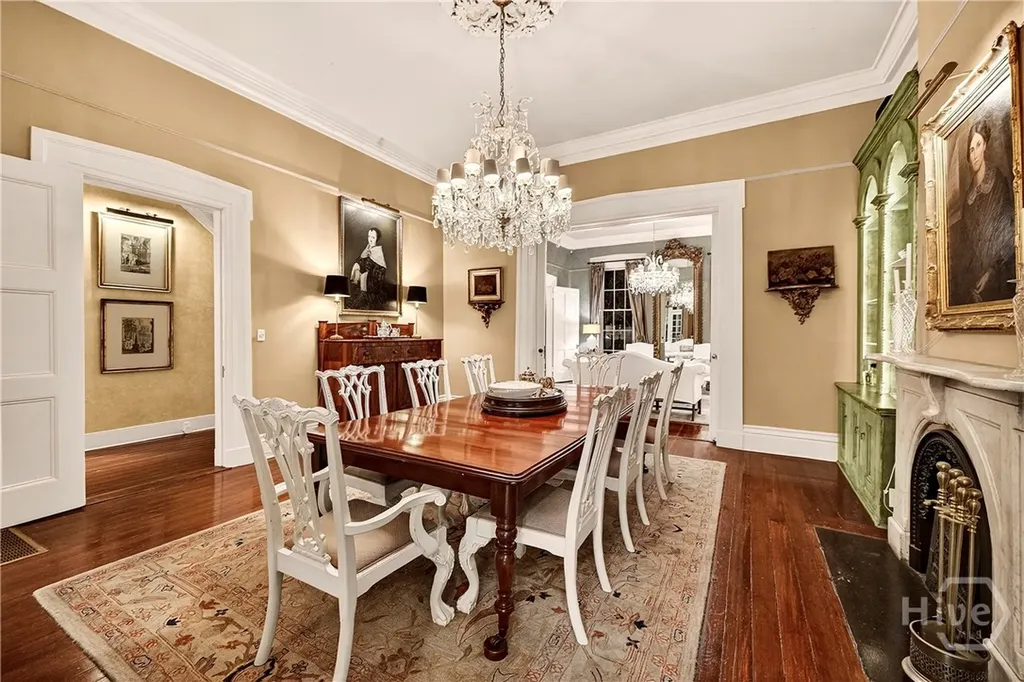203 W Charlton Street Savannah GA 31401
