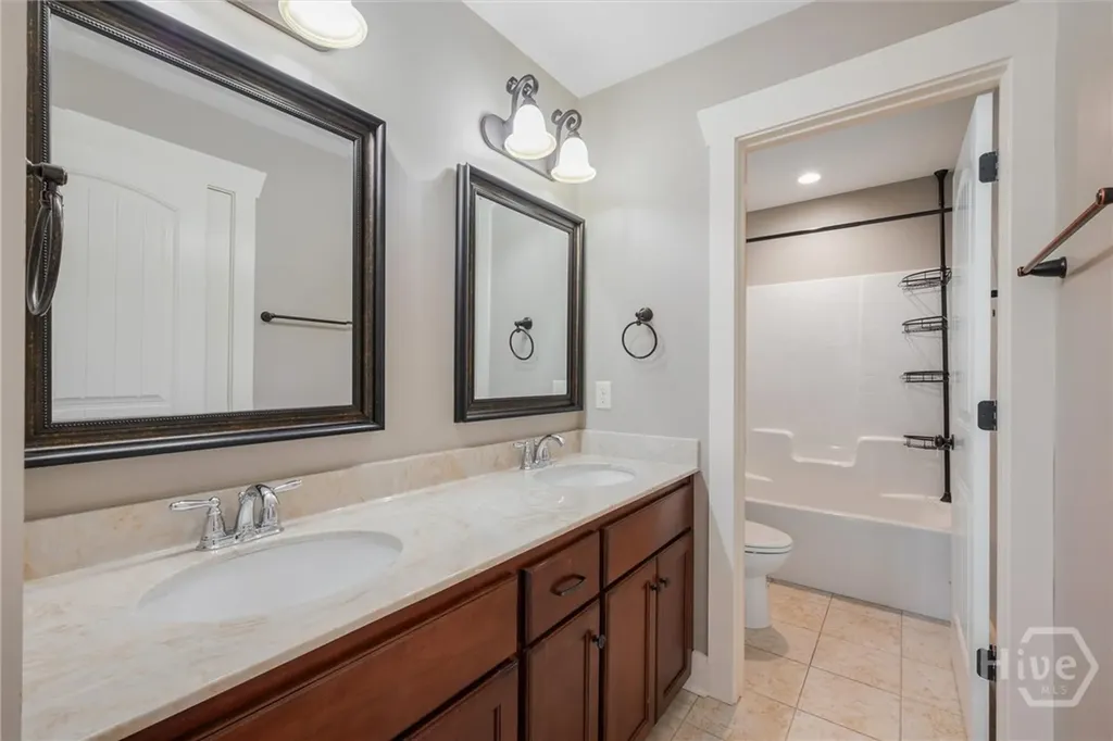 135 N Wildlife View Court Richmond Hill GA 31324